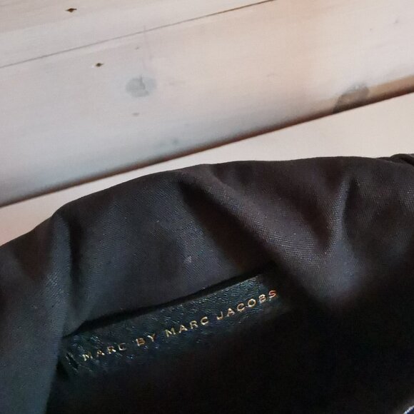 Marc by Marc Jacobs Black Pebbled Leather Top Flap Crossbody Bag Purse - Picture 9 of 12